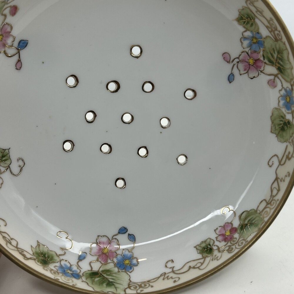 Nippon Hand‎ Painted Floral Berry Strainer Footed Gold Accents Vintage - Picture 6 of 8